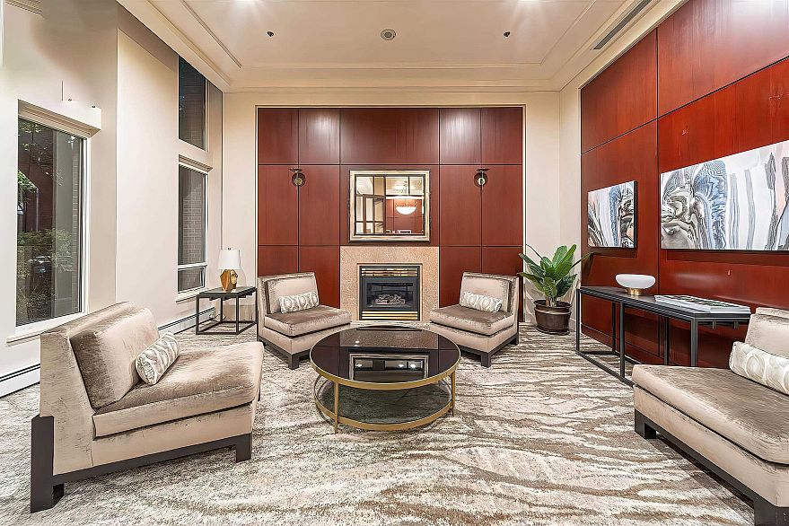 606 1288 Marinaside Crescent