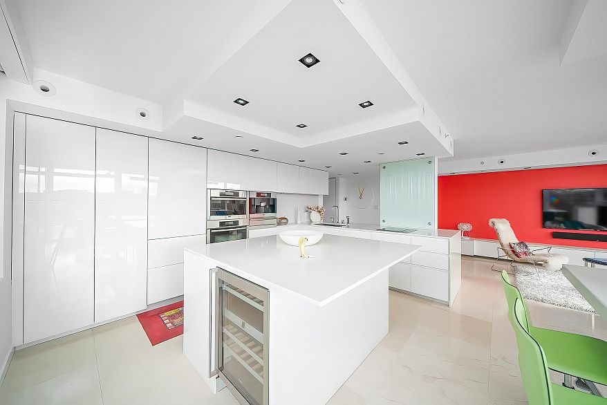 606 1288 Marinaside Crescent