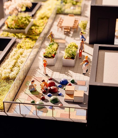 210 480 W 16th Avenue