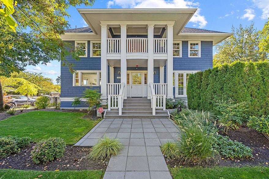 1312 W 57th Avenue