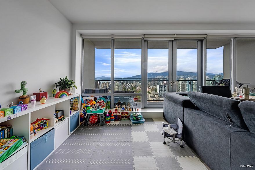 3005 1028 Barclay Street