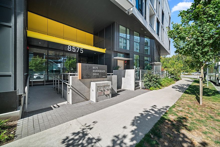 8573 Rivergrass Drive