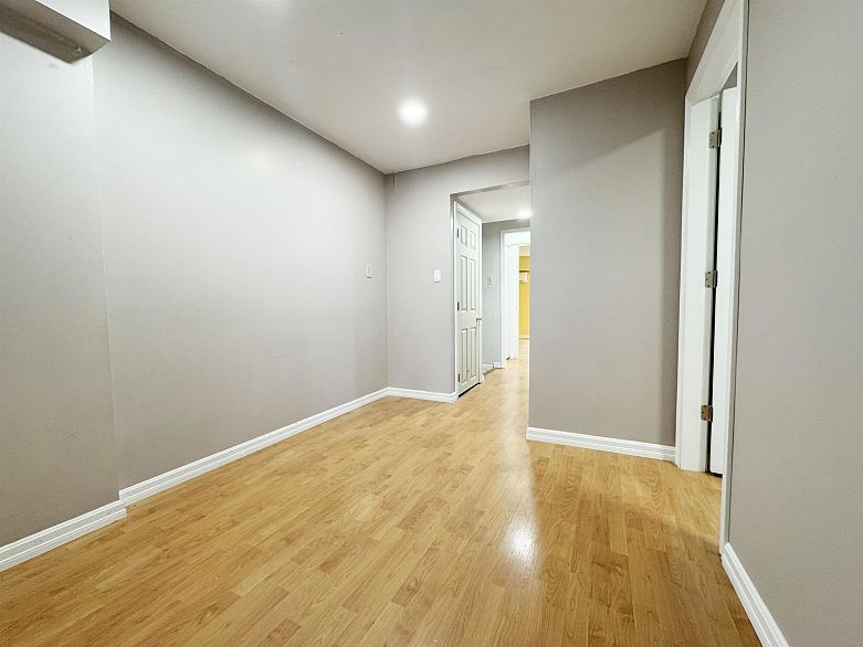 5872 Culloden Street