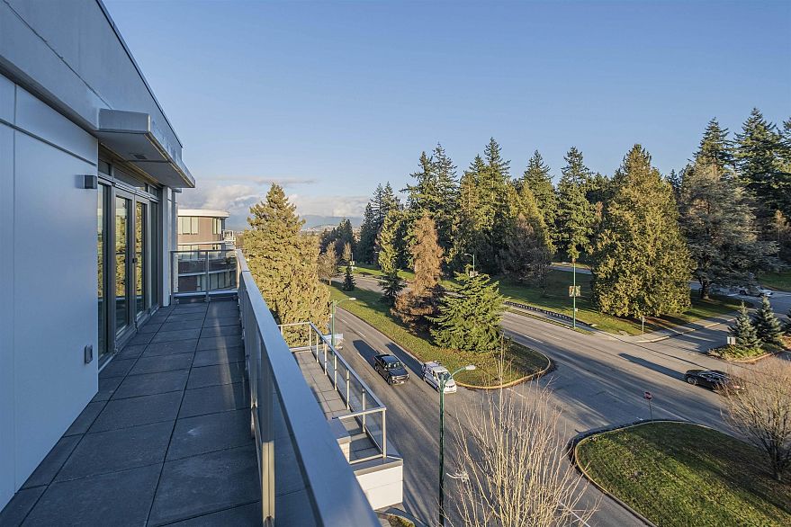 603 4675 Cambie Street