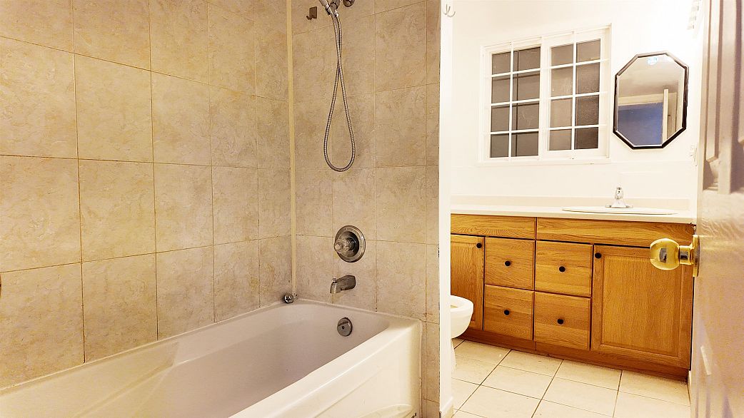 5872 Culloden Street