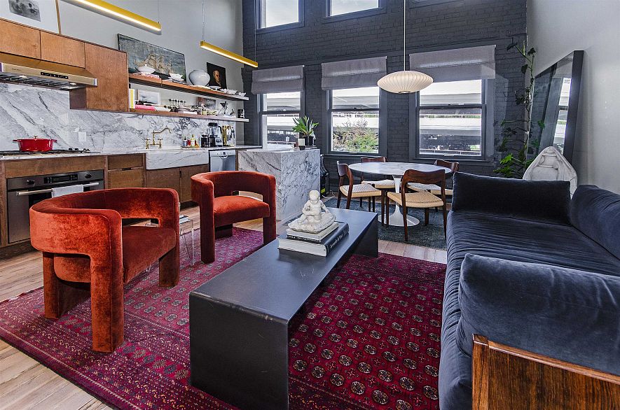 302 528 Beatty Street