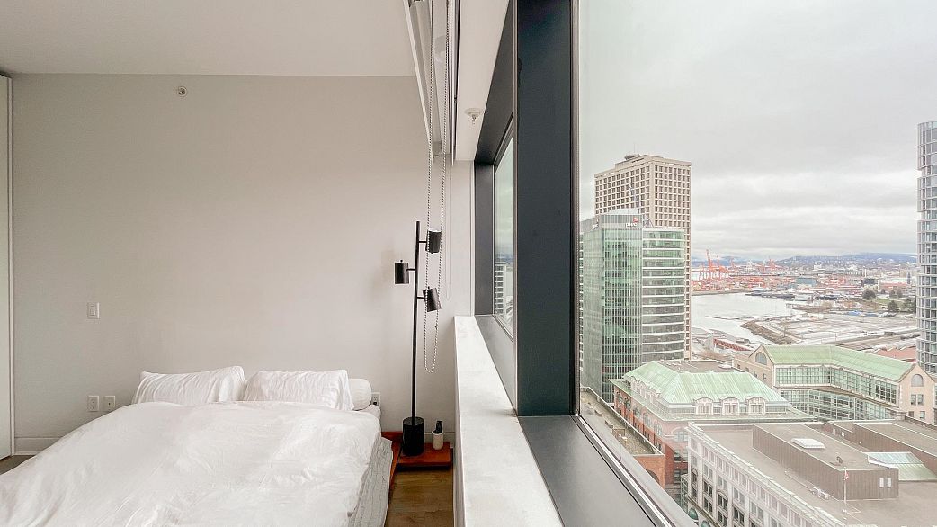 2005 838 W Hastings Street