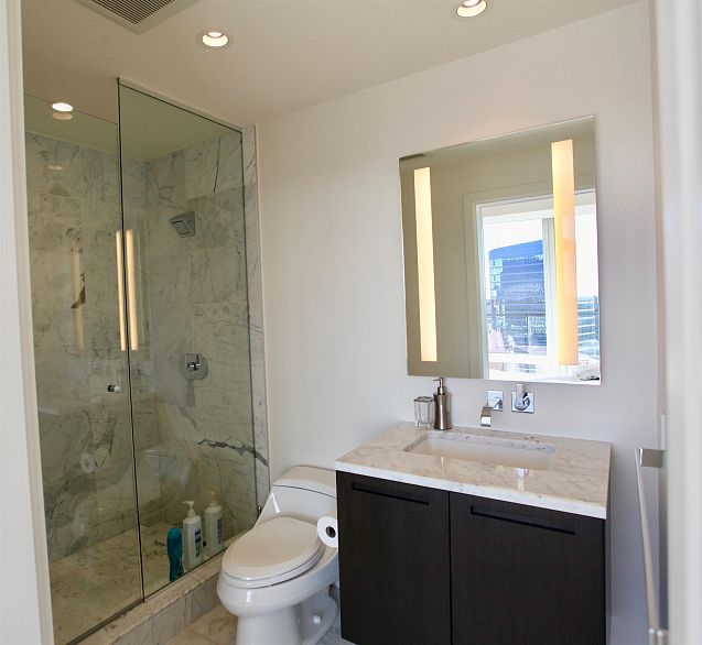 4203 1011 W Cordova Street