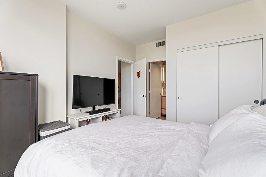 360 8575 Rivergrass Drive