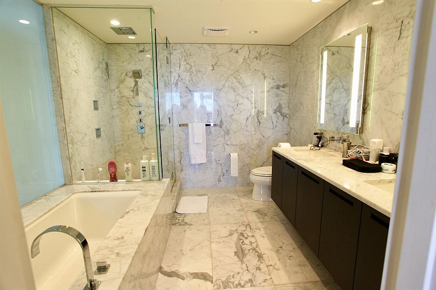 4203 1011 W Cordova Street