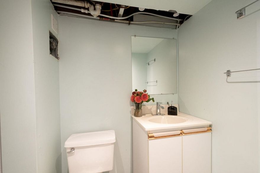 1809 Venables Street