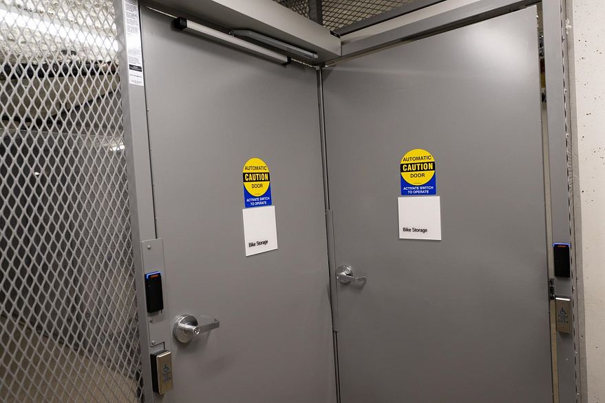 212 4240 Cambie Street