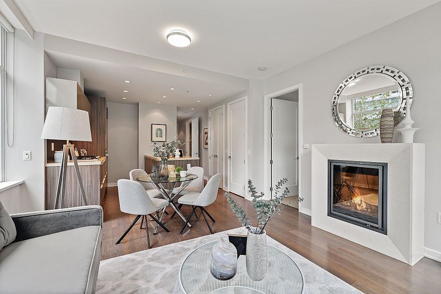 404 181 W 1st Avenue