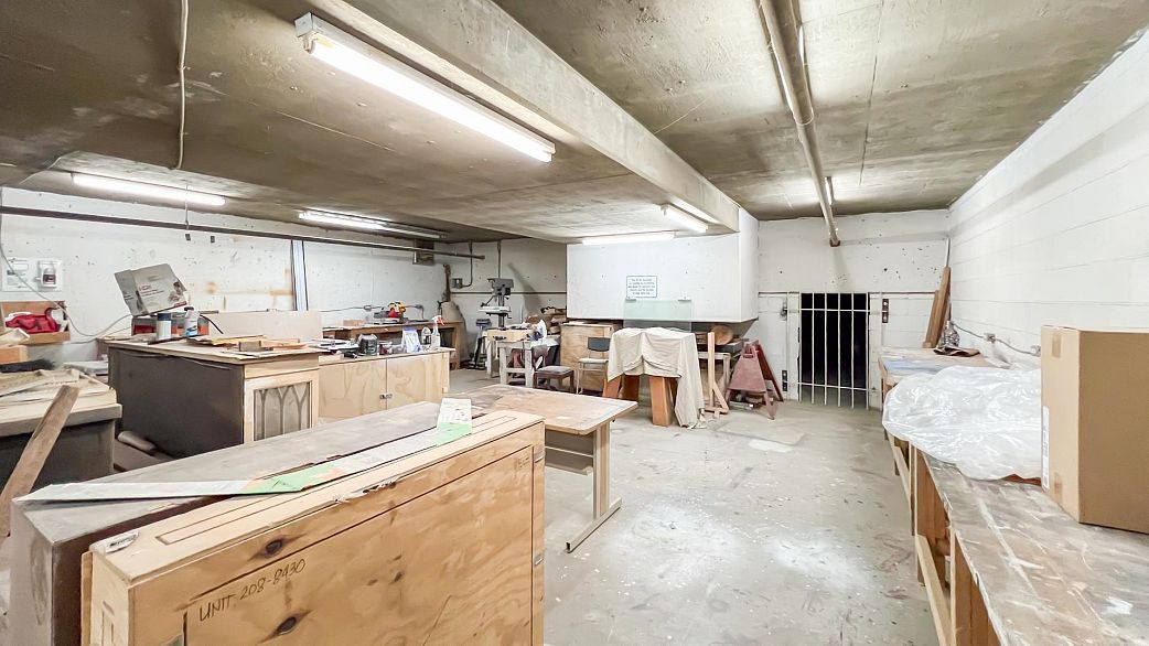 205 8430 Jellicoe Street