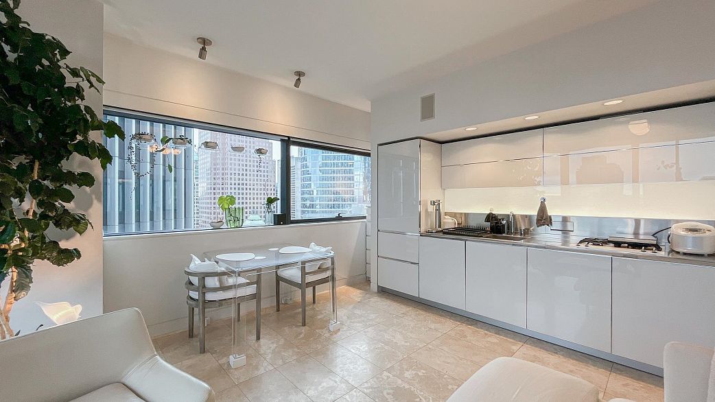 2005 838 W Hastings Street