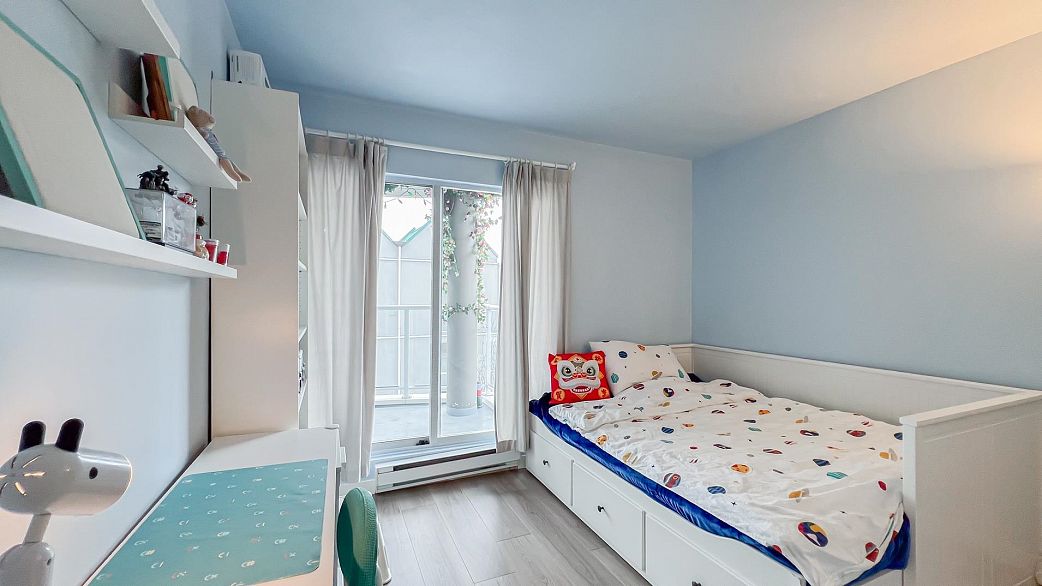 205 8430 Jellicoe Street