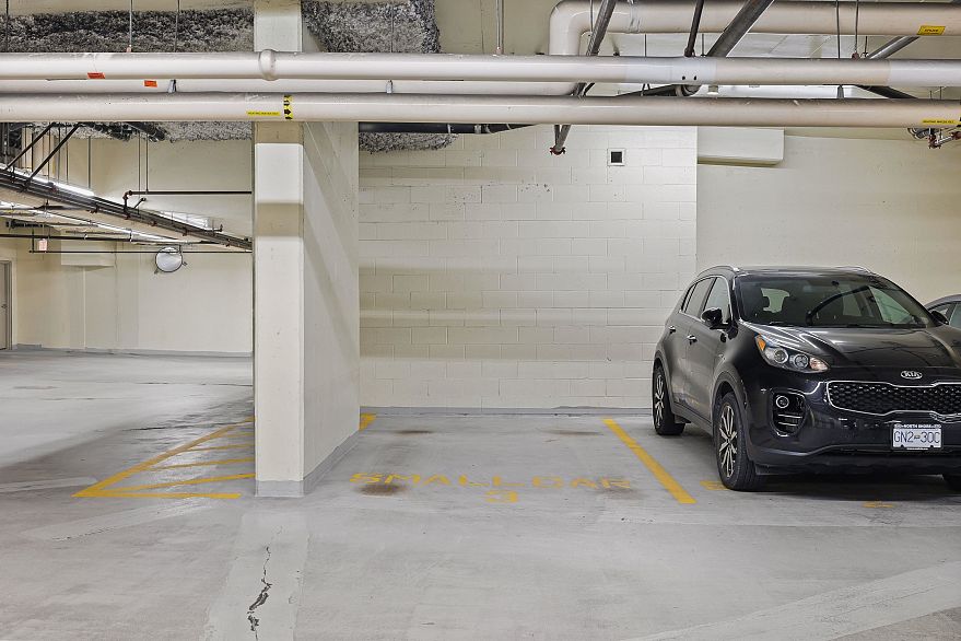 404 181 W 1st Avenue