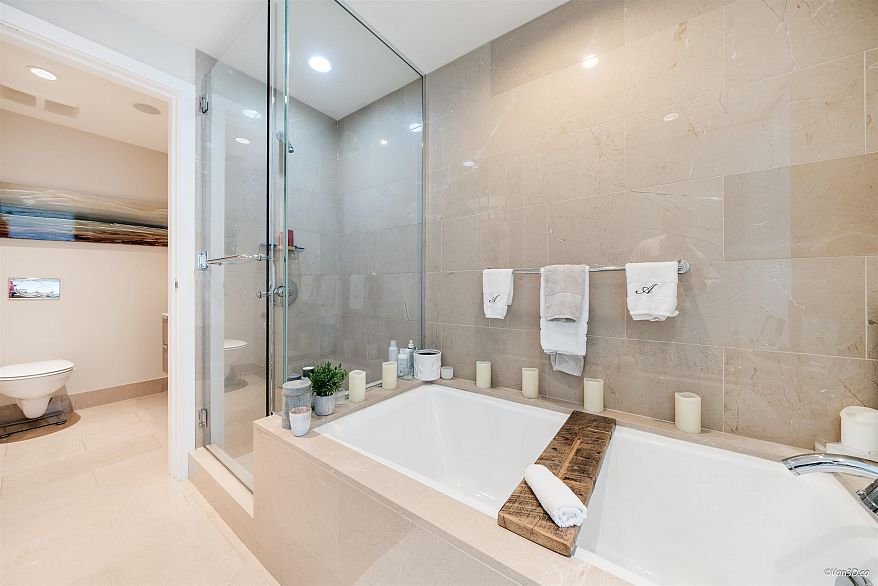 2903 1111 Alberni Street