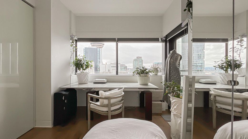 2005 838 W Hastings Street