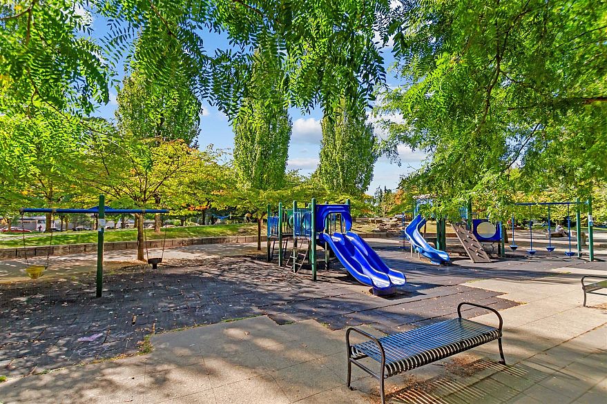 1009 5380 Oben Street