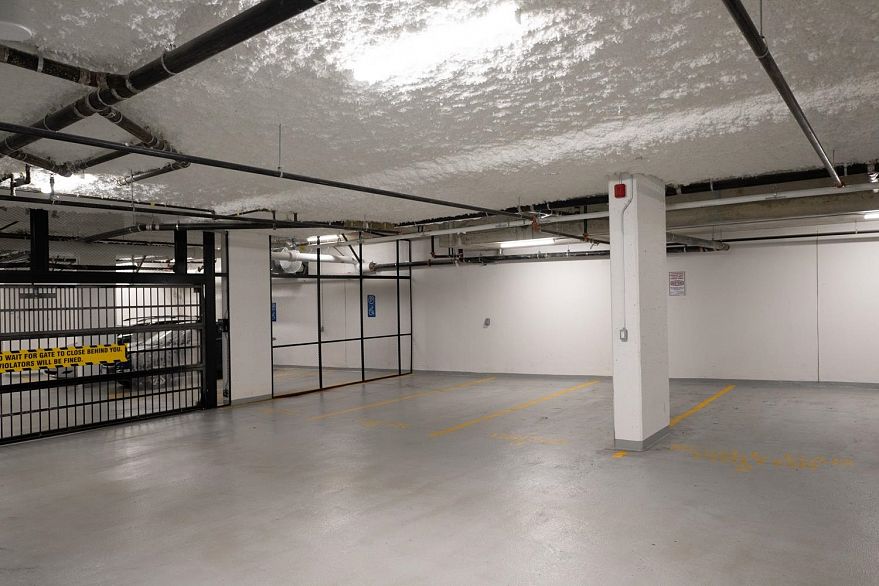 212 4240 Cambie Street