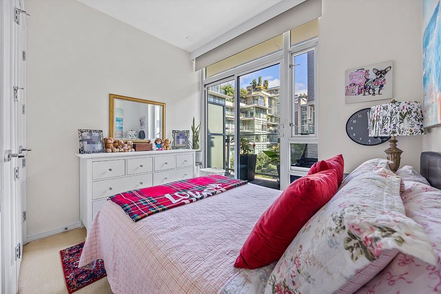 302 1616 Columbia Street