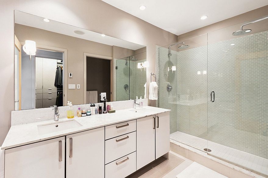 701 546 Beatty Street