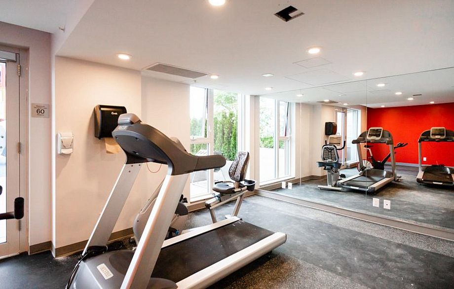 653 955 E Hastings Street