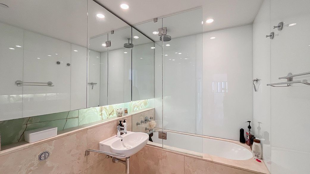 2005 838 W Hastings Street