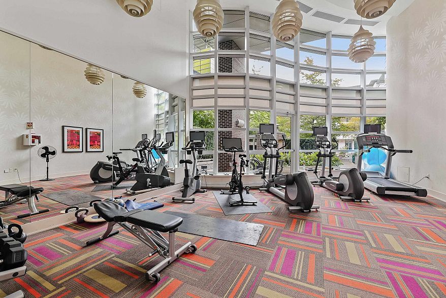 404 181 W 1st Avenue