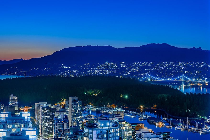 5302 1128 W Georgia Street