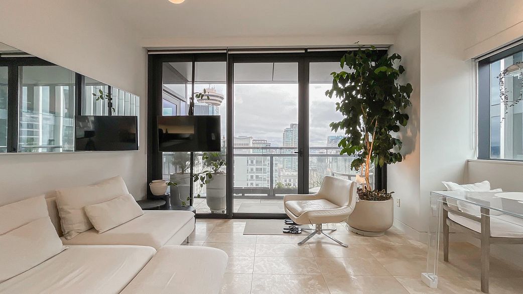 2005 838 W Hastings Street