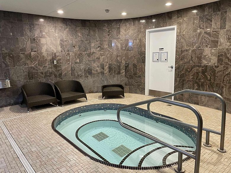 302 1616 Columbia Street