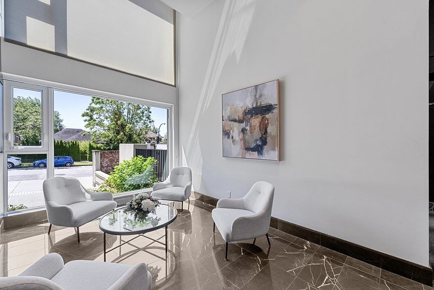 310 1571 W 57th Avenue