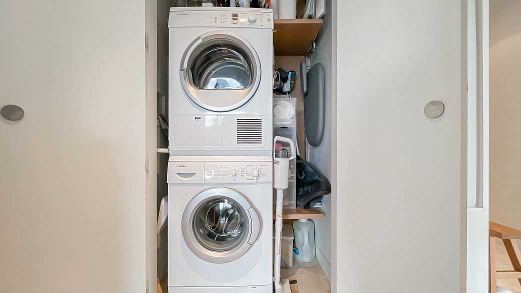 2005 838 W Hastings Street