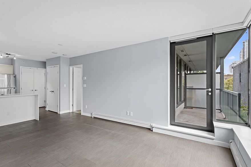 606 66 W Cordova Street