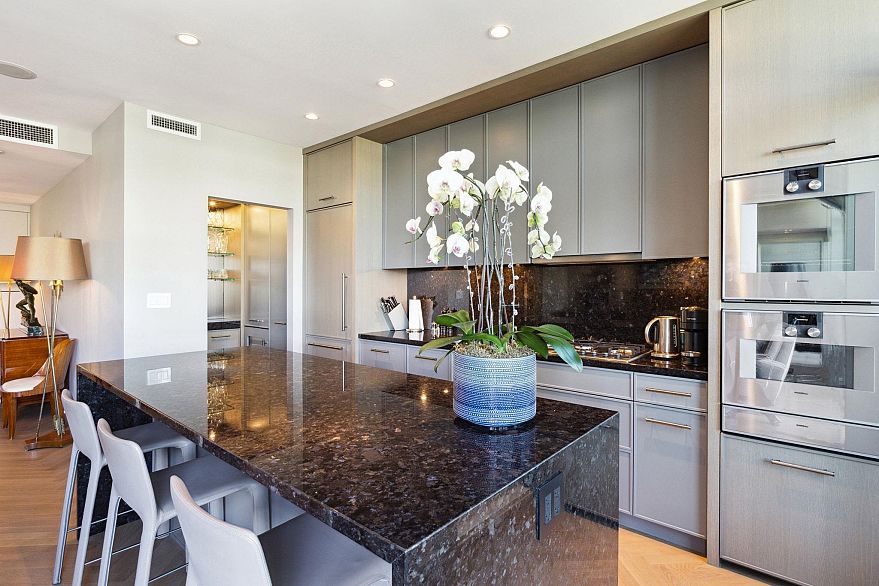 701 546 Beatty Street