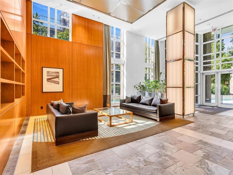 701 1005 Beach Avenue