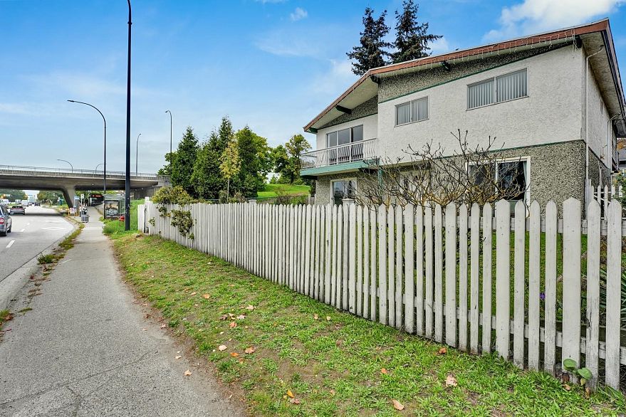 1457 SE Marine Drive