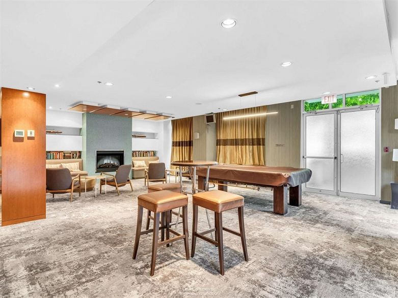 701 1005 Beach Avenue