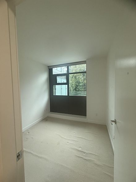 606 5782 Berton Avenue