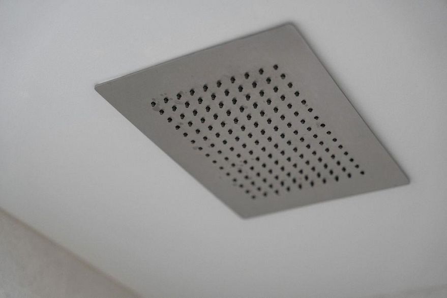 2206 1438 Richards Street