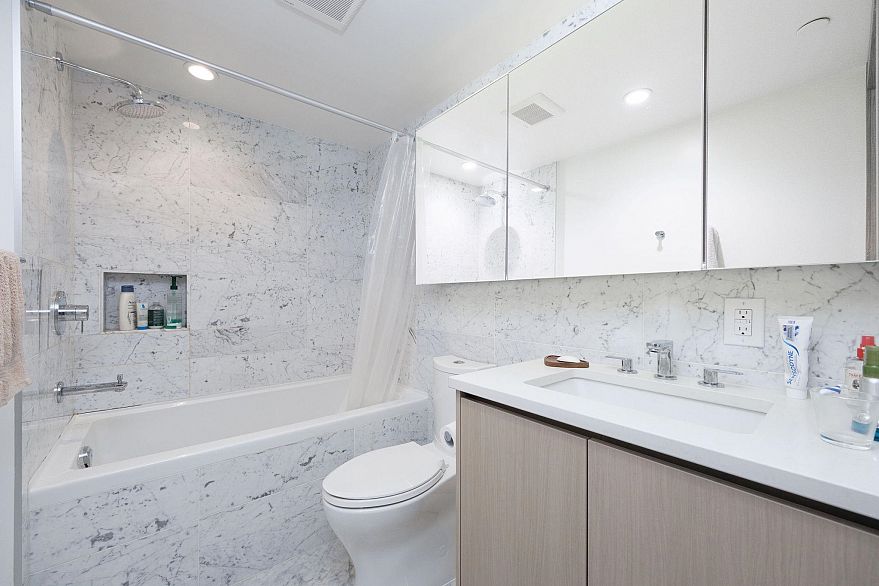 905 1768 Cook Street