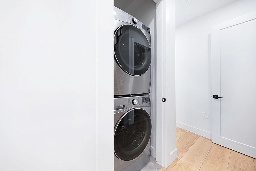 5325 Inverness Street