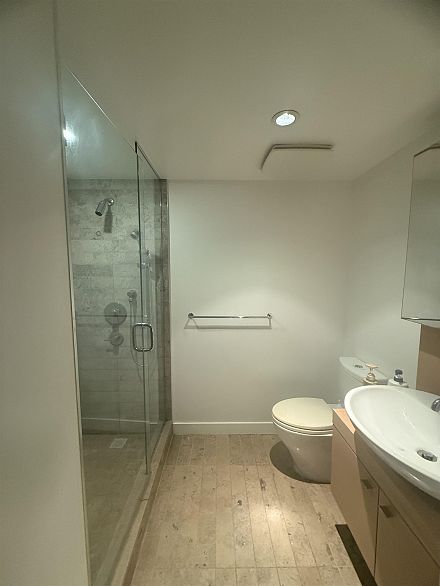 606 5782 Berton Avenue