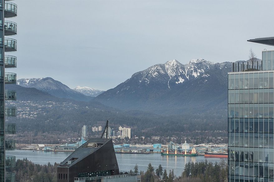 4603 1128 W Georgia Street