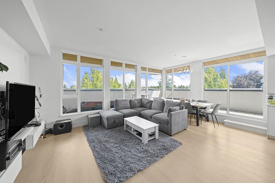 602 5085 Main Street