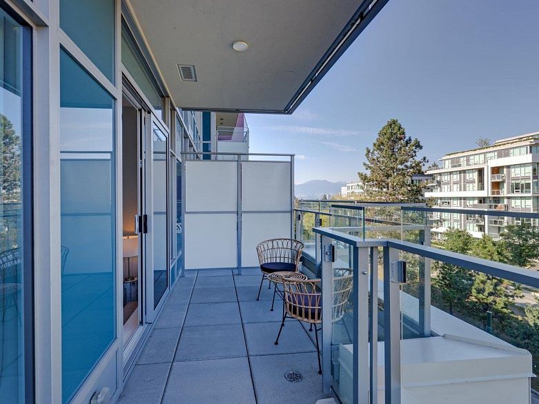 604 5033 Cambie Street