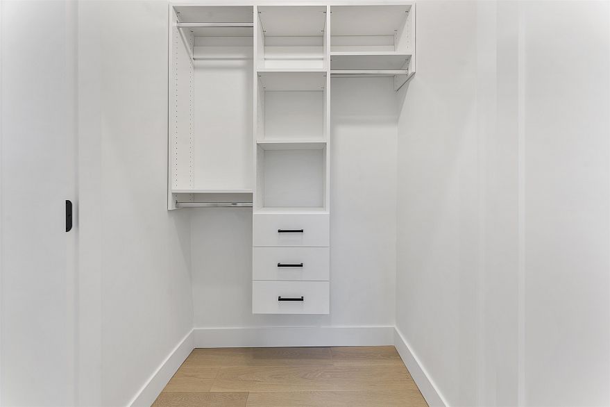 1 2138 W 48th Avenue