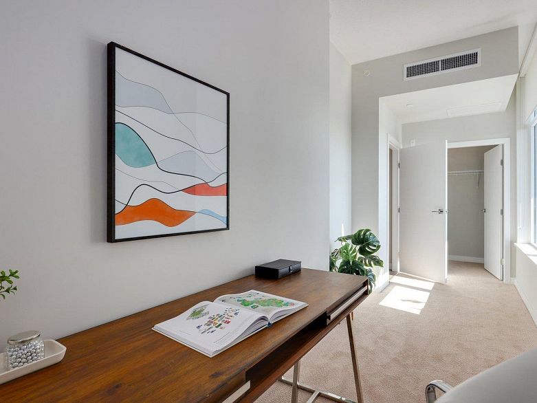 604 5033 Cambie Street